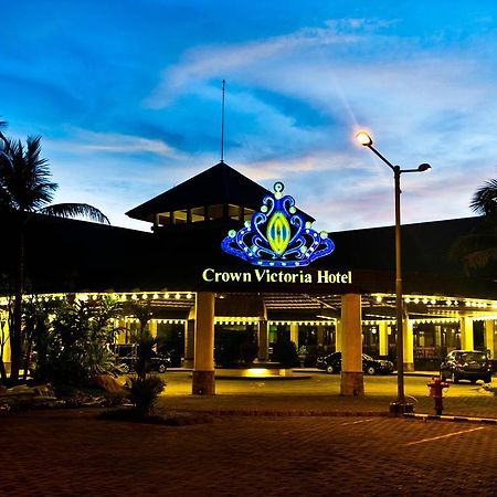 Crown Victoria Hotel Tulungagung Luaran gambar