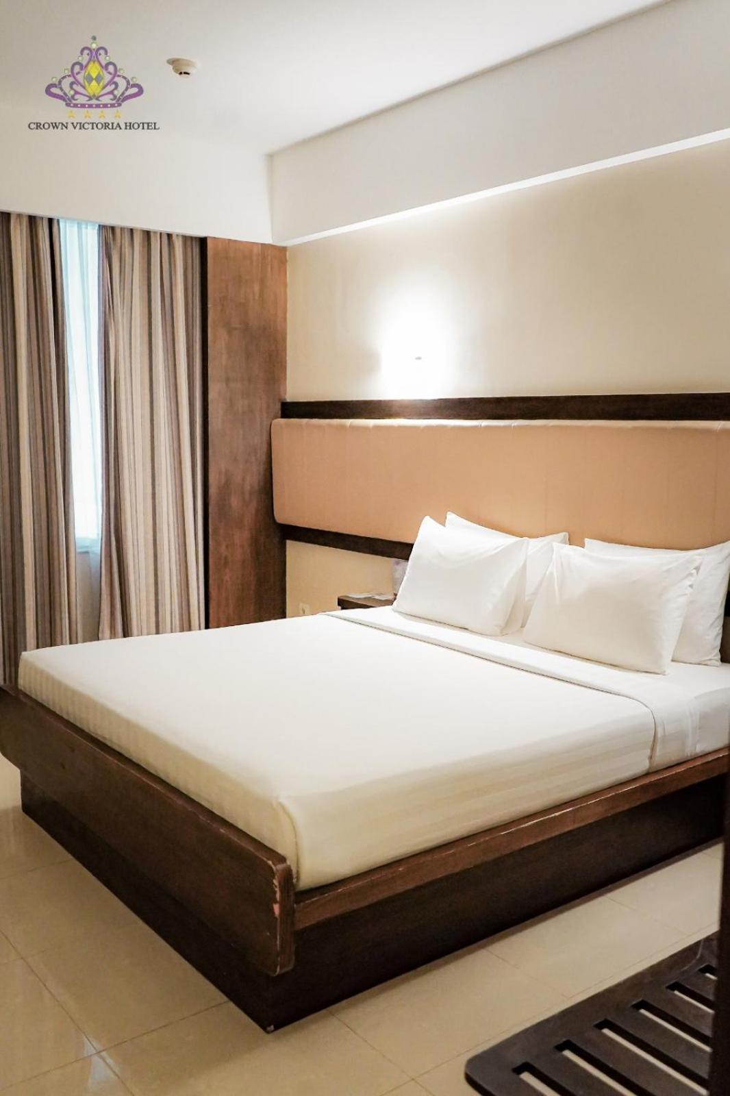Crown Victoria Hotel Tulungagung Luaran gambar