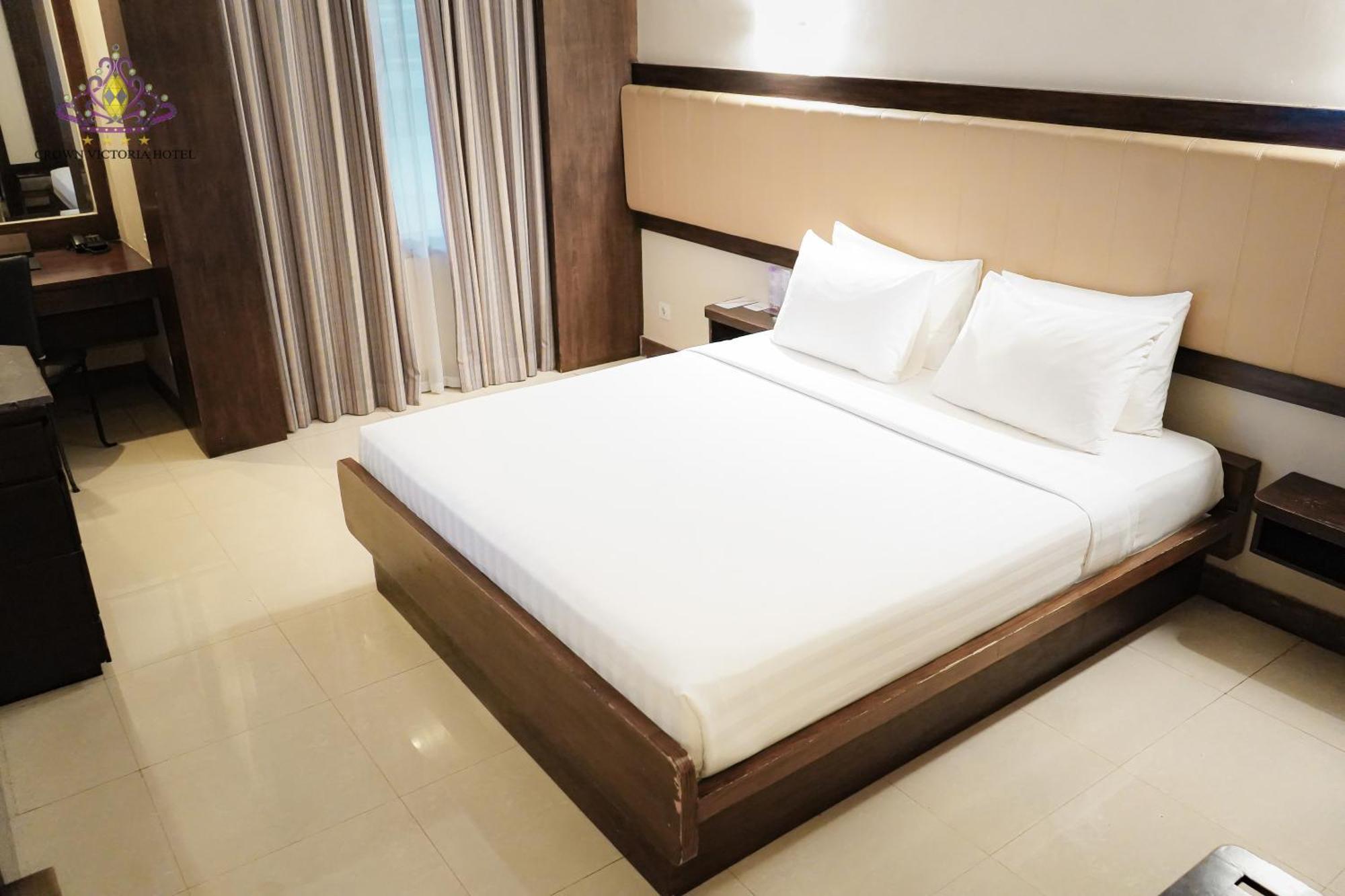 Crown Victoria Hotel Tulungagung Luaran gambar