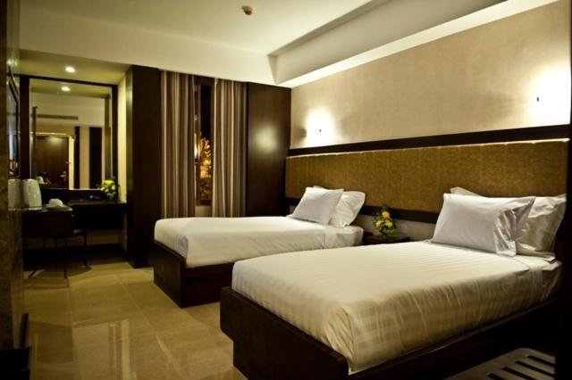 Crown Victoria Hotel Tulungagung Bilik gambar